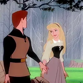 they are soo underrated, i meann he was ready to give up his trone and fight a DRAGON for her 🩷  #foryoupage #foryou #aurora #philip #princessaurora #princephilip #sleepingbeauty  #onceuponadream 