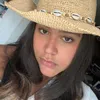 chloecain02