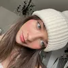 leah_m0