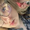 dumb_brunnette_