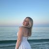 ellie.louvar