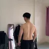 Hoàng mặc gì ?