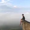 B¥