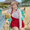 Em Vy đây