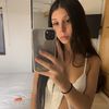 leila_563