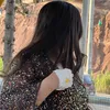 ︎
