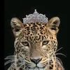 👑