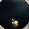 .q.u.e.e.n20s
