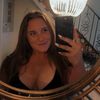 reneewall02