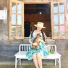 Hiền Thích Mua Sắm