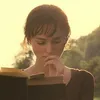 jesna_is_reading
