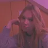 ellie_brooks5