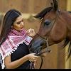 mona_6