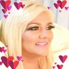 gladyslabomba18
