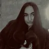 brunette_lili