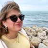 Becky | Cool Auntie in Chicago
