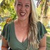Liesl ☀️ Curvy Confident Mama