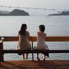 2Sistertoaround