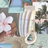manon_270
