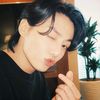 tae_cheeks_lover