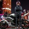r6_dee