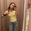 chloe_dennis9