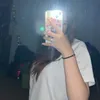 lara_.3402