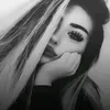 منعزله!
