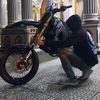 inisial_r