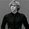 evanpeters_3600