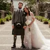 kellyholms4