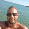robyrobert300975