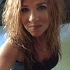 april_sampson001