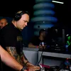 djvanwhite