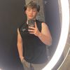 zach_crouch40