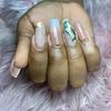 lore_bella_nails