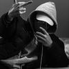 lowhy_blulabel
