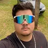 junior_wag