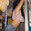 shesfroma2zonig