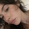 lauren_de_charles
