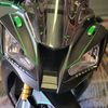 4lifezx10r