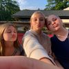 whos_zoey1128