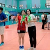 Đeo kính nma vẫn đánh bóng🏐