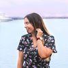Del  | solo female travel