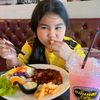 manow_naka_2559
