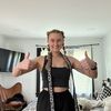 elliepiss