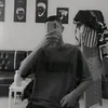 h9_.b7