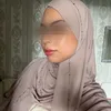 amina._075