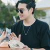 เม่นไงเจ้าของร้านหนีเที่ยว