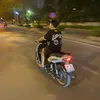 kệ t đi